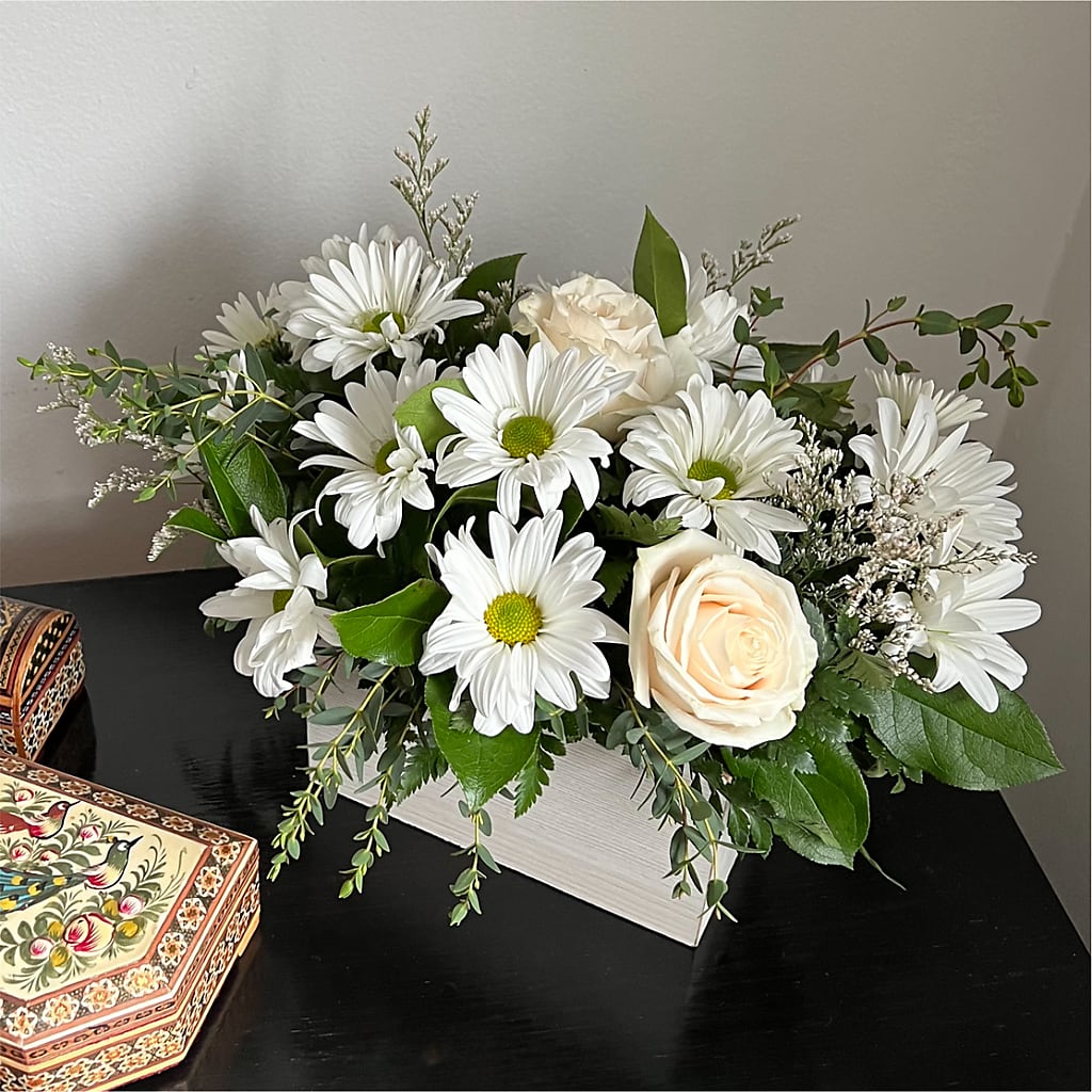 Fresh Linen Box Bouquet – A Country Home Floral, Baker City OR