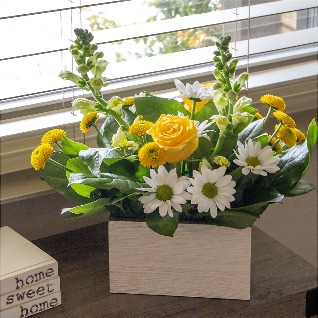 Sun Salutation Box Bouquet – A Country Home Floral, Baker City OR