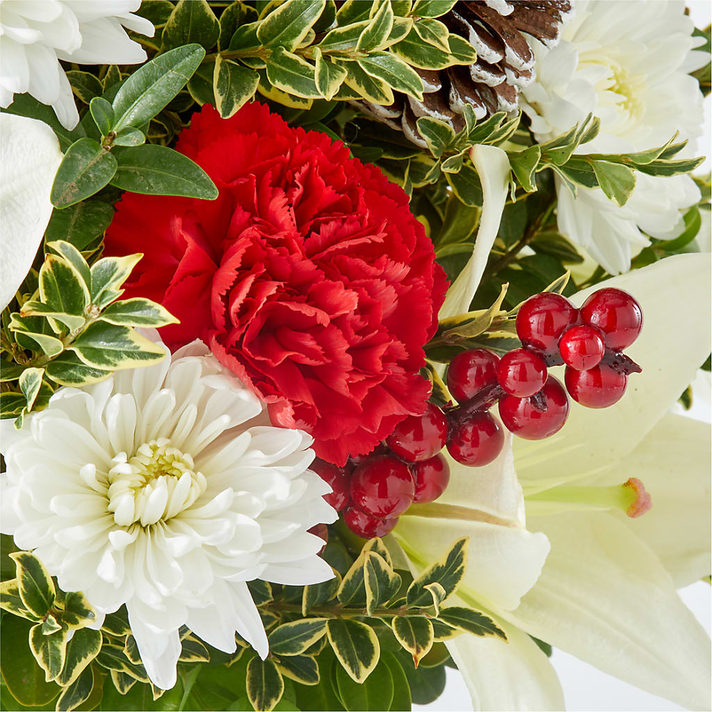 Festive Moments Tree –  A Country Home Floral, Baker City OR
