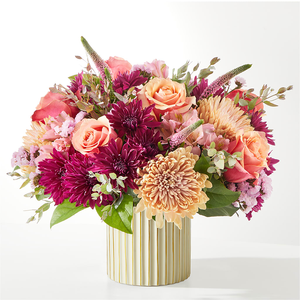 Berry Cobbler Bouquet with Ivory Vase –  A Country Home Floral, Baker City OR