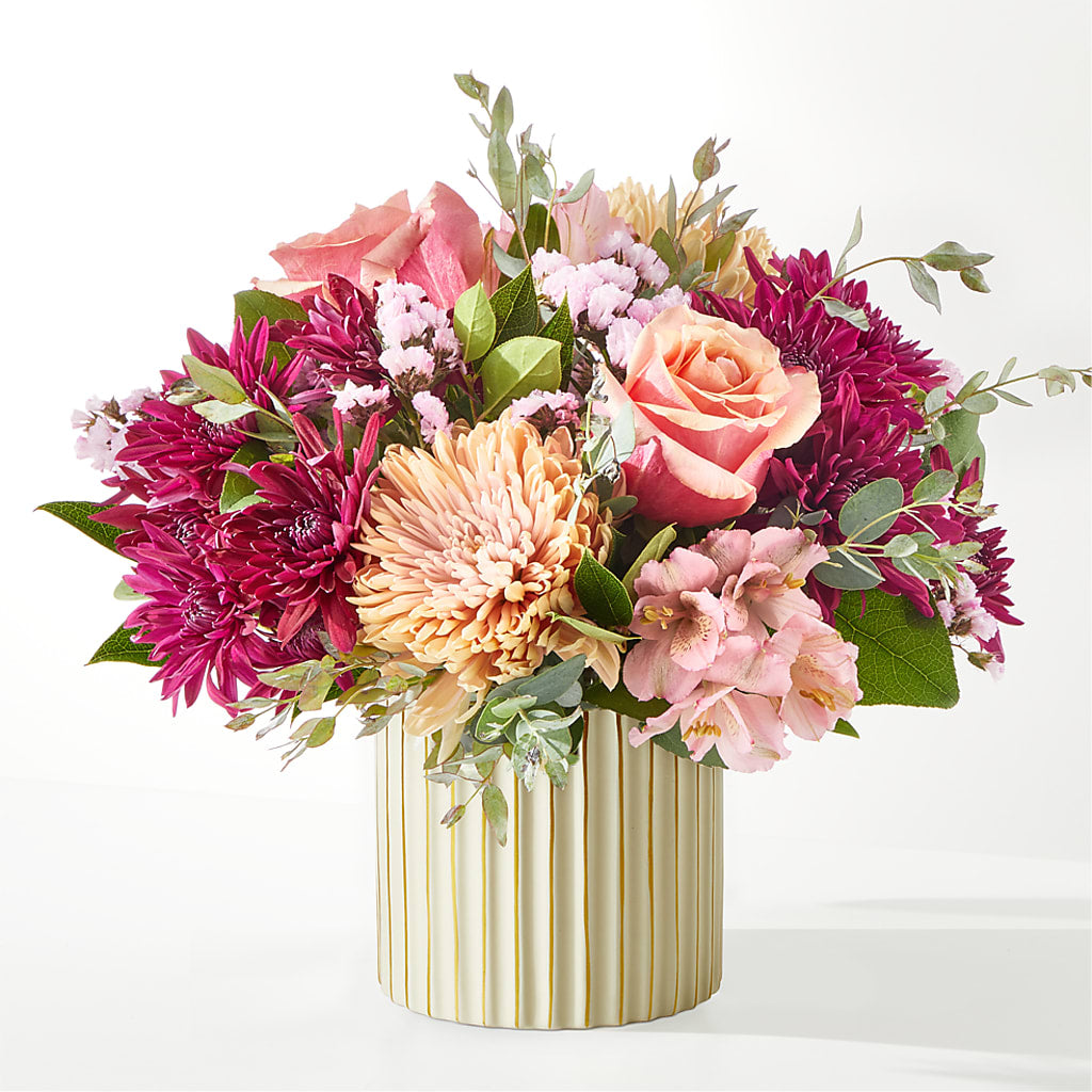 Berry Cobbler Bouquet with Ivory Vase –  A Country Home Floral, Baker City OR